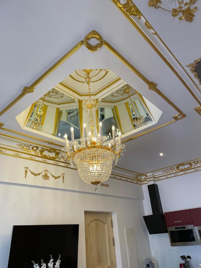 Suite Imperiale Eglise Du Couvent Narbonne Bagian luar foto