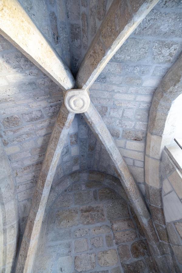 Suite Imperiale Eglise Du Couvent Narbonne Bagian luar foto